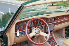 1989-Rolls-Royce-Corniche-II-76